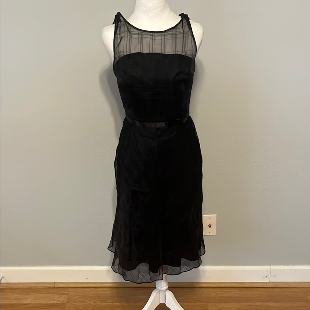 Elegant Black Sleeveless Dress